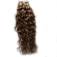 Vendeur en gros d'extensions de cheveux ondulés et bouclés avec ruban adhésif doublement dessiné