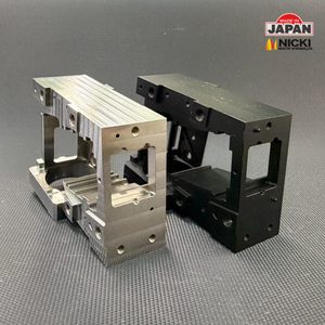 Composants en plastique de précision sur mesure |   CNC et pour l'usinage |   Tolérances strictes |   Fabrication à faible volume 1 pièce |   Fabriqué au Japon - Product Image 2