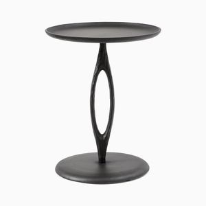 Table d'appoint métallique glamour, améliorant l'espace de séjour grâce à sa structure noire polie de luxe, une option de mobilier d'appoint tendance. - Product Image 5