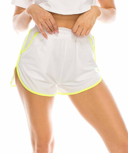Shorts pour femmes 2026 de haute qualité, personnalisables avec logo, nouveau style tendance, respirants, écologiques, séchage rapide, couleur unie, en polaire - Product Image 1