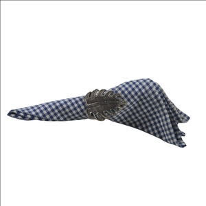Anillo para Servilletas con Diseño de Ciervo Navideño Hecho a Mano, Ideal para Centros de Mesa en Restaurantes Occidentales y Bodas - Product Image 1