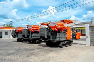 Moissonneuse-batteuse Kubota DC120X Turbo Diesel, machine agricole à faible consommation de carburant pour la récolte du riz - Product Image 2