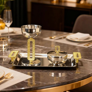 Brûle-encens de luxe en métal argenté et bol assorti avec supports dorés texturés sur plateau de service rectangulaire, idéal pour la décoration intérieure - Product Image 4