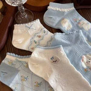 ถุงเท้าลายการ์ตูนน้องหมาสุดน่ารัก ระบายอากาศได้ดี สำหรับผู้หญิง รุ่น Autumn Crew Ruffles - Product Image 4