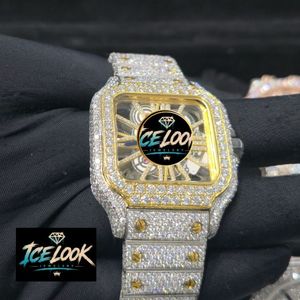 Reloj For Look Diamond con Caja Cuadrada de Oro Amarillo de 42 mm, Analógico, Números Romanos, Cristal de Zafiro, Desplegable, Acero Inoxidable, Cuarzo - Product Image 3