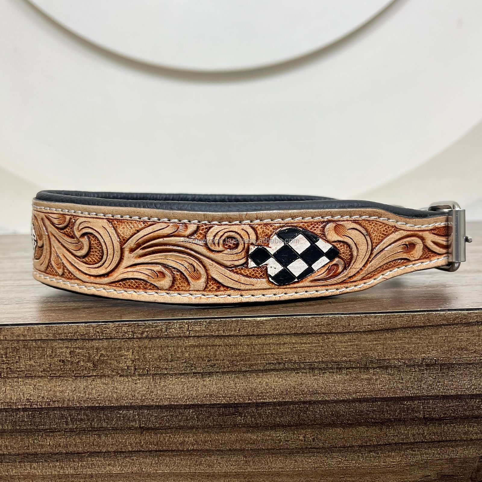 สีน้ำตาล