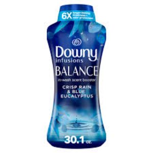 Downy Infusions Perlas Aromatizantes para Lavadora, BALANCE, Aroma a Lluvia Fresca y Eucalipto Azul, 30.1 oz - Product Image 4