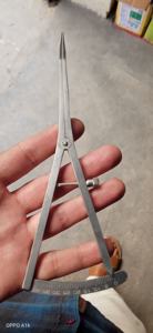 Calibre osseux dentaire Castroviejo en acier, manuel, réutilisable, pour usage hospitalier - Product Image 2