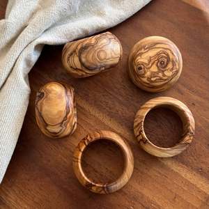Anneaux de serviette ronds classiques en bois, écologiques, largeur personnalisable, décoration de table pour la maison, les dîners, les mariages et les fêtes - Product Image 5
