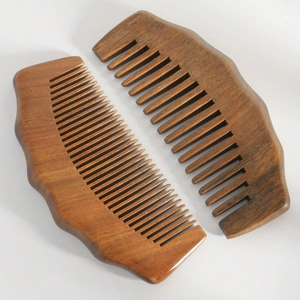Peigne à cheveux en bois artisanal durable de qualité supérieure, personnalisable, écologique, design durable pour démêler les cheveux, imperméable, en stock - Product Image 1