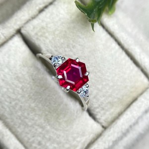 แหวนหมั้นพลอยทับทิมสำหรับผู้หญิง แหวนพลอยสีแดง เงินสเตอร์ลิงหรือทองคำแท้ ของขวัญเครื่องประดับประจำเดือนกรกฎาคม - Product Image 5