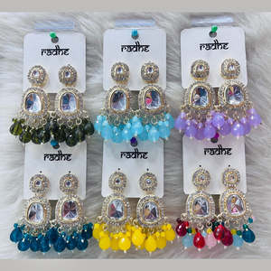 Pendientes colgantes de cuentas y piedra Kundan chapados en oro Accesorio de moda - Product Image 1