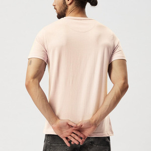 T-shirts personnalisés de haute qualité en gros avec logo imprimé, conception d'impression sur mesure, t-shirts à col rond en microfibre - Product Image 1