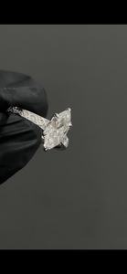 Bague de fiançailles Art Déco en moissanite taille marquise, or blanc 14 carats, bande filigrane vintage, bague solitaire, bijoux de luxe pour mariée - Product Image 5