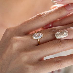 Anillo de Oro Amarillo Sólido de 14K con Diamante Cultivado en Laboratorio de Corte Rosa Ovalado de 2.5ct, Certificado por IGI, para Mujer, con Bisel Milgrain Vintage - Product Image 1