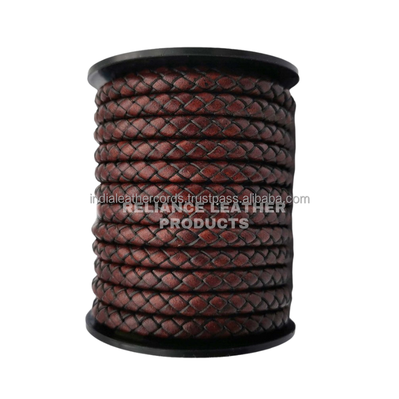 สีน้ำตาลแดง