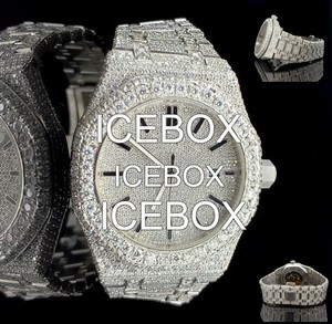 Montre-bracelet attrayante pour homme en acier inoxydable avec cadran en verre, résistance à l'eau 10 bars, boîtier entièrement serti de diamants Moissanite et bracelet - Product Image 5
