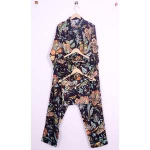 Conjunto de pijama de algodón con estampado floral para mujer, conjunto ligero de ropa para estar en casa, pijamas con estampado a mano, conjunto de ropa de dormir para mujer - Product Image 5