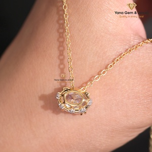 Colgante Clásico de Corte Ovalado para Mujer, Oro Sólido de 14K, Diamante Cultivado en Laboratorio CVD de 3.00 Quilates, Color F, Claridad VVS2, Certificado IGI - Product Image 3
