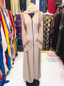 Abaya de Poliéster de Último Diseño 2021-2022, Ropa Musulmana Tradicional de Alta Calidad para Mujer, Elegante Diseño AJM para las Cuatro Estaciones - Product Image 2