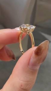 Anillo floral de lujo con diamante cultivado en laboratorio de corte redondo para mujer, anillo de cuatro piedras de oro macizo de 14k, regalo de promesa para novias - Product Image 3