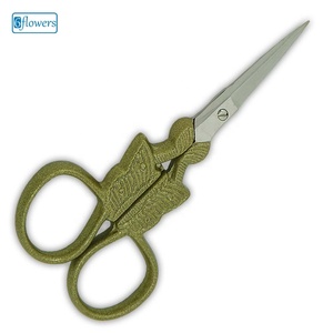 Ciseaux à manucure 6flowers en acier inoxydable, lame tranchante, manche en métal, coupe-cuticules à trou rond, outils de beauté durables - Product Image 1