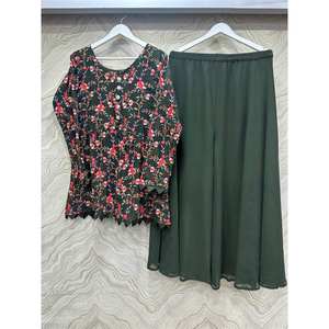 Conjunto de Top-Bottom para mujer con elegante hilo de bordar y lentejuelas Trabajo Hermoso diseño - Product Image 1