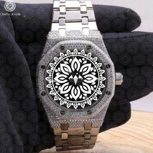 Reloj Redondo de Acero Inoxidable de Lujo Charm Jewells, 40 mm, Analógico, de Cuarzo, Luminoso, Unisex, con Esfera de Zafiro y Cierre Plegable - Product Image 2
