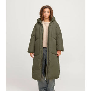 Veste matelassée personnalisée pour femme, collection hiver 2026, haute qualité, avec capuche, en duvet, long manteau d'hiver, nouveau design, OEM - Product Image 3