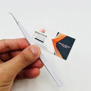 Pince à épiler professionnelle pour extensions de cils en acier inoxydable, 13 cm de long, fine et droite, pointe isolante à 45 degrés, impression personnalisée - Product Image 4