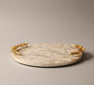 CRAFTS HUB Bandeja de Servir Redonda de Nácar Natural Hecha a Mano, Apta para Lavavajillas, Ecológica, de Grado Alimenticio, Pulida, con Diseño Clásico - Product Image 1