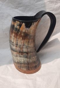 Venta al por mayor: Taza artesanal de cuerno de búfalo, artesanía Kiswah portátil para bebidas frías/calientes, regalos, decoración del hogar, con descuento. - Product Image 5