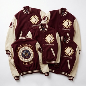Chaqueta Bomber Varsity Bulk Maker con Mangas de Cuero y Parche Trasero de Lana con Diseño de Molino de Viento, Bordado Millstone Guild, Estilo Béisbol Universitario - Product Image 3