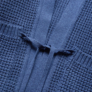 เสื้อคาร์ดิแกนแบบลำลองปรับแต่งได้สำหรับทุกเพศ คุณภาพพรีเมียม เหมาะสำหรับชมรมนักเรียน นักกีฬา ผลิตตามแบบ OEM เสื้อกันหนาวสำหรับผู้หญิง - Product Image 2