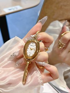 <span class=keywords><strong>Montre</strong></span> pour femme en or vintage sertie <span class=keywords><strong>de</strong></span> diamants, bracelet <span class=keywords><strong>de</strong></span> style rétro, cadeau romantique français luxueux et haut <span class=keywords><strong>de</strong></span> gamme pour femme - Product Image 6