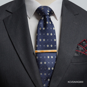 Elegante pasador de corbata para hombre con piedra preciosa de ágata amarilla Feng Shui chapado en oro de 18 quilates – KCVDAVAG003 |   Colección Tinh Vu |   Hecho en Vietnam - Product Image 2
