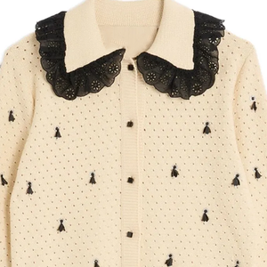 Cárdigan de Invierno para Mujer, Lana/Cachemira, Bordado con Diseño de Abedul/Negro, Cuello en V, Manga Larga, Botones al Frente, Bordado de Encaje Sangallo - Product Image 6