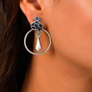 Pendientes Largos de Plata con Diseño Étnico para Mujer, Meera Jaipur Saarang - Product Image 3