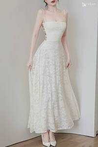 Vestido Maxi de Encaje con Espalda Descubierta y Cordones para Mujer, con Sujetador Incorporado ET2807, Elegante para Fiestas y Eventos Nocturnos - Product Image 3