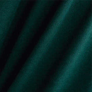 T-shirt Homme Personnalisé avec Logo de Votre Marque, Impression DTG, T-shirt Uni de Luxe en Coton, Col en V ou Col Rond - Product Image 6