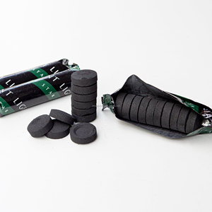 Charbon à chicha de coco de haute qualité fabriqué à la machine, longue durée, haute chaleur, bon prix, barbecue de camping, direct du Vietnam - Product Image 2