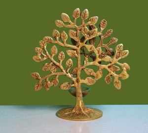 Lámpara de aceite decorativa india tradicional de latón con forma de árbol Kalpavriksha, hecha a mano, artesanía metálica, escultura de mesa con follaje. - Product Image 6