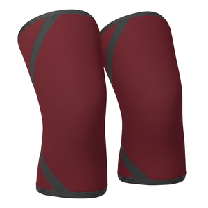 Soporte consistente para las rodillas durante rutinas de gimnasio intensas, con mangas duraderas para levantamiento de pesas que brindan ajuste estable. - Product Image 3