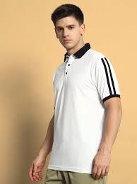 Polo blanc surdimensionné Micah Corp avec col contrastant noir, manches à double rayure, logo personnalisé, coupe ample - Product Image 3