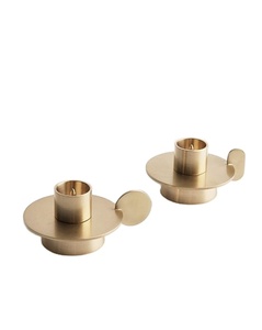 Par de candelabros de aluminio minimalistas, candelabros decorativos de Metal dorado, juego de candelabros moderno elegante - Product Image 1