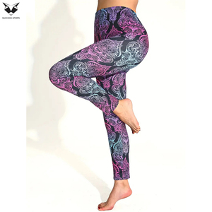 Breathable Product Best Quality Women Fitness Compression Leggings, Latest Design Full-Length Spandex Compression <b>Tights</b> - Product Image 2