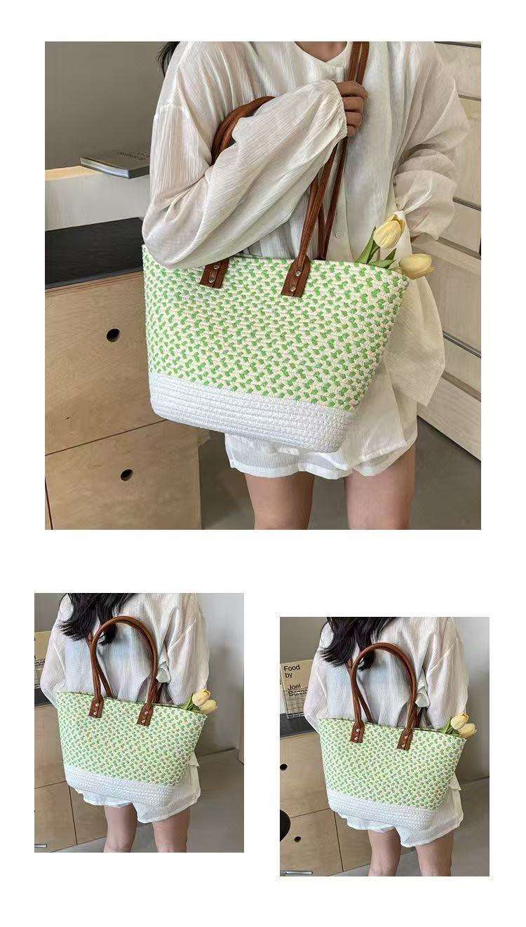 สีเขียว