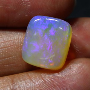 โอปอลธรรมชาติจากออสเตรเลีย โอปอลคูเบอร์เพดีแบบเม็ดเดี่ยว สีฟ้าไฟ งานแฮนด์เมดสำหรับทำเครื่องประดับ - Product Image 2