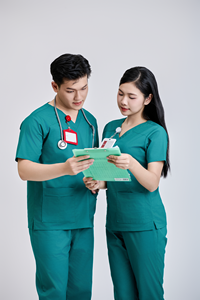 ชุดสครับพยาบาลสำหรับผู้หญิงพร้อมโลโก้แบบกำหนดเอง – ชุดยูนิฟอร์มโรงพยาบาลผ้าเจอร์ซีย์ผสมผ้าฝ้ายระบายอากาศสำหรับฤดูร้อน - Product Image 4