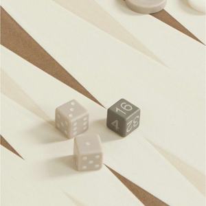 ชุดเกมหนังสุดหรูสไตล์ใหม่ พกพาสะดวก พับเก็บได้ คุณภาพดีเยี่ยม ทำจากหนัง PU เหมาะสำหรับเล่นเกมแบ็คแกมมอนทั้งในร่มและกลางแจ้ง - Product Image 4